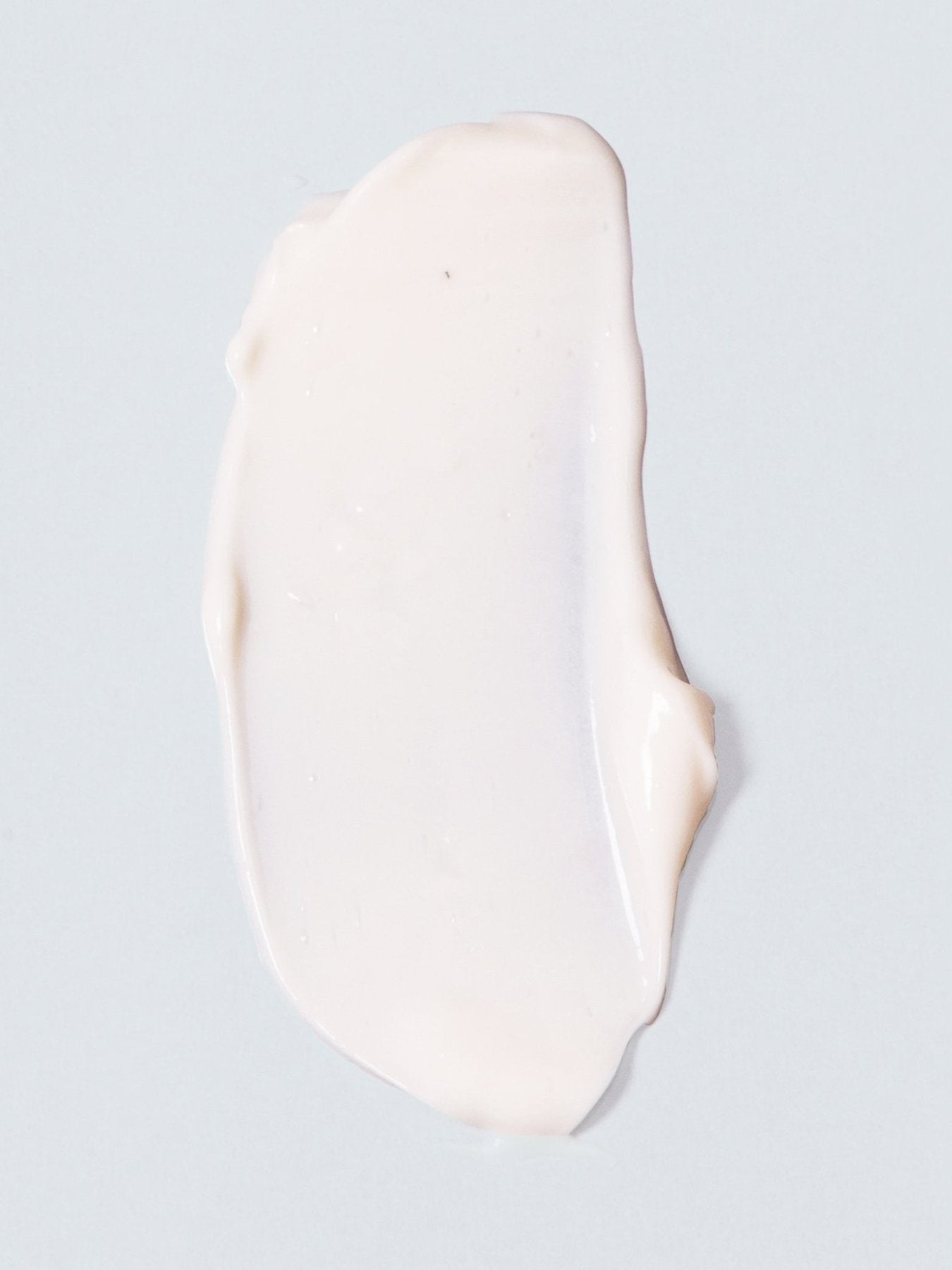 Revolutionary grape stem cells absorb environmental UV radiation throughout the day, ensuring your complexion stays healthy-looking. Hydrating prickly pear and argan oils along with natural squalane lock in moisture leaving skin soft and radiant.
